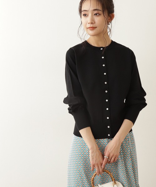 N.(N. Natural Beauty Basic)(エヌエヌナチュラルビューティーベーシック)の「◆クリアボタン前後2WAYカーディガン(カーディガン/ボレロ・レディース・オフホワイト/ブラック/パープル/イエロー・MEDIUM)」の3枚目の写真