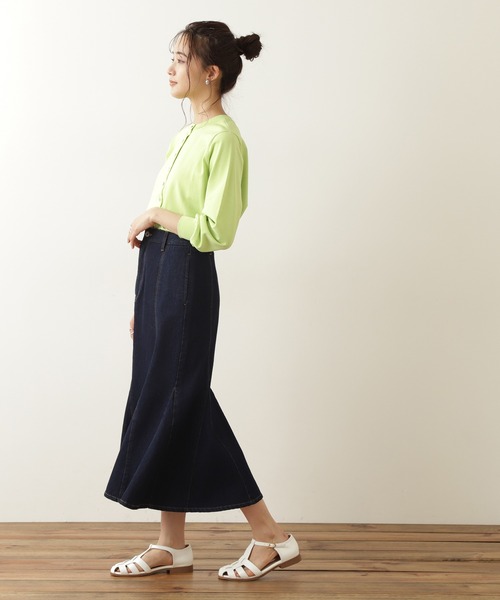 N.(N. Natural Beauty Basic)(エヌエヌナチュラルビューティーベーシック)の「◆クリアボタン前後2WAYカーディガン(カーディガン/ボレロ・レディース・オフホワイト/ブラック/パープル/イエロー・MEDIUM)」の13枚目の写真