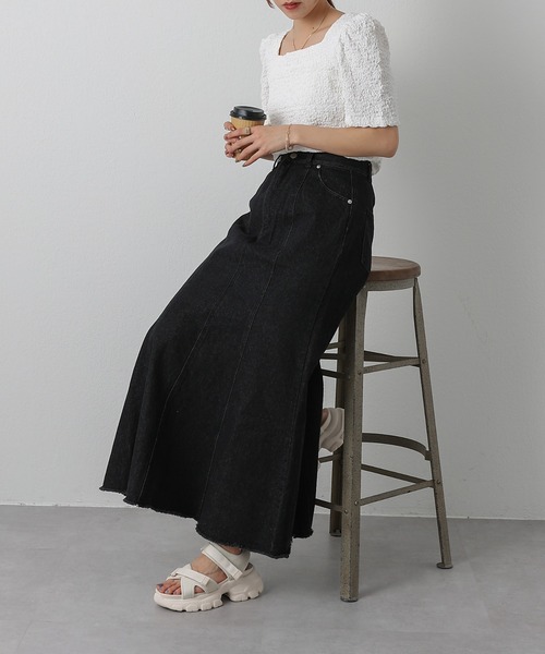 COLONY 2139(コロニートゥーワンスリーナイン)の「シャーリングスクエアネック半袖プルオーバー(Tシャツ/カットソー・レディース・ブラック/イエロー/オフホワイト・FREE)」の12枚目の写真