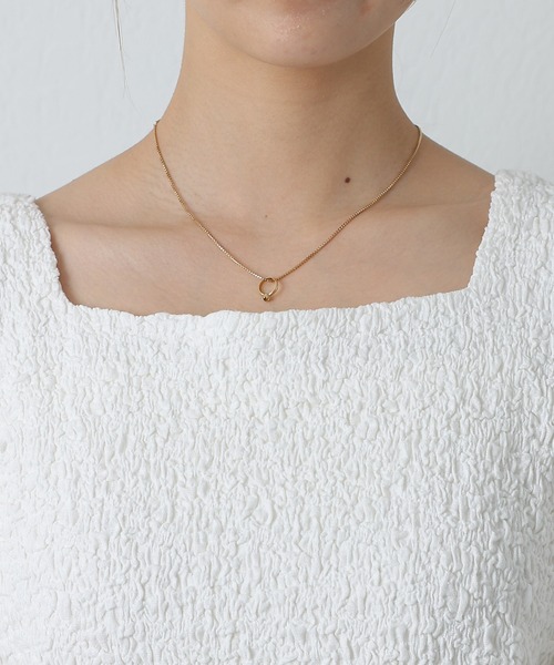 COLONY 2139(コロニートゥーワンスリーナイン)の「シャーリングスクエアネック半袖プルオーバー(Tシャツ/カットソー・レディース・ブラック/イエロー/オフホワイト・FREE)」の19枚目の写真