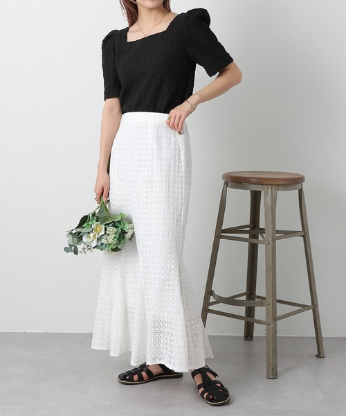 COLONY 2139(コロニートゥーワンスリーナイン)の「シャーリングスクエアネック半袖プルオーバー(Tシャツ/カットソー・レディース・ブラック/イエロー/オフホワイト・FREE)」の13枚目の写真