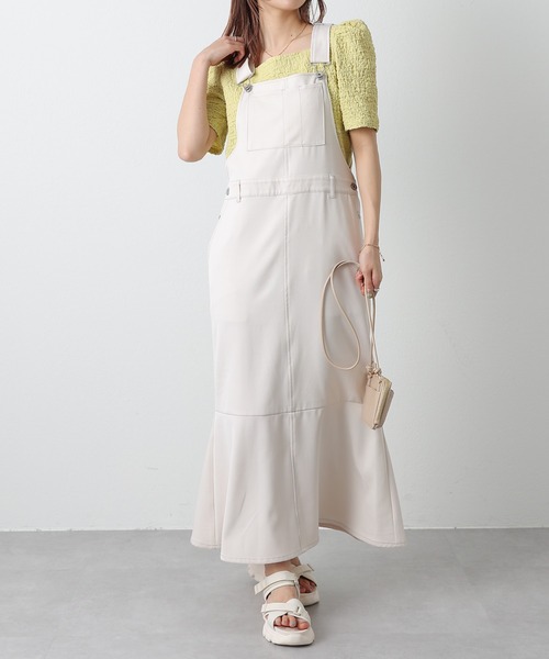 COLONY 2139(コロニートゥーワンスリーナイン)の「シャーリングスクエアネック半袖プルオーバー(Tシャツ/カットソー・レディース・ブラック/イエロー/オフホワイト・FREE)」の15枚目の写真