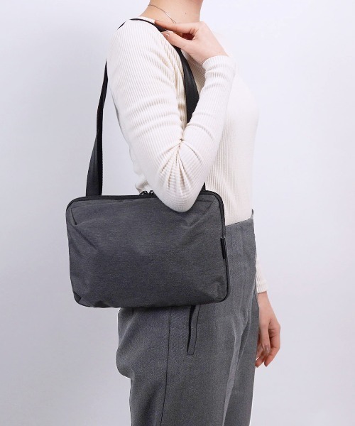 ace.（エース）の「ace. ショルダーバッグ ジェンドリー No.67301（ショルダーバッグ・メンズ・グレー/ブルー/ブラック/グリーン・FREE）」の6枚目の写真