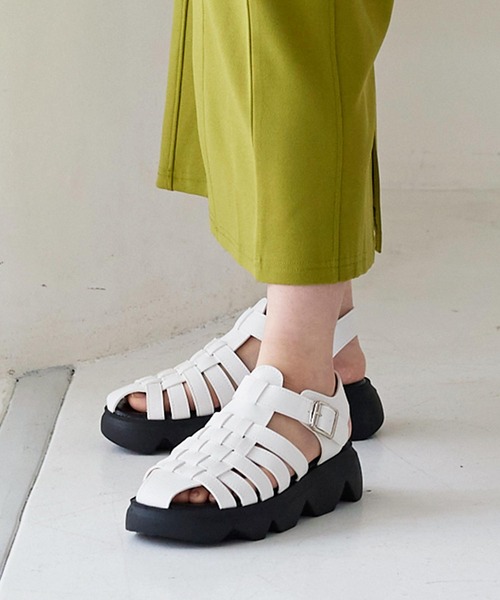 KOBE LETTUCE（コウベレタス）の「2タイプグルカスポサン（サンダル・レディース・ホワイト/ブラック/ホワイト系/ブラック系・S/M/L/LL）」の3枚目の写真