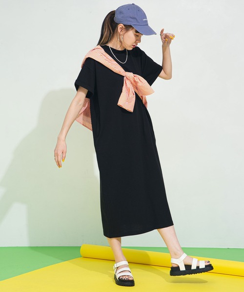 bohmal(ボマール)の「アウトシームバックスリットワンピース(ワンピース・レディース・オフホワイト/ブラック/チャコールグレー・FREE)」の3枚目の写真