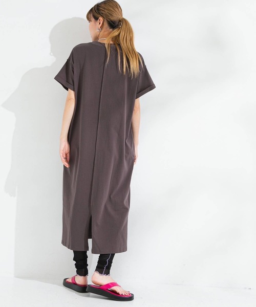 bohmal(ボマール)の「アウトシームバックスリットワンピース(ワンピース・レディース・オフホワイト/ブラック/チャコールグレー・FREE)」の22枚目の写真