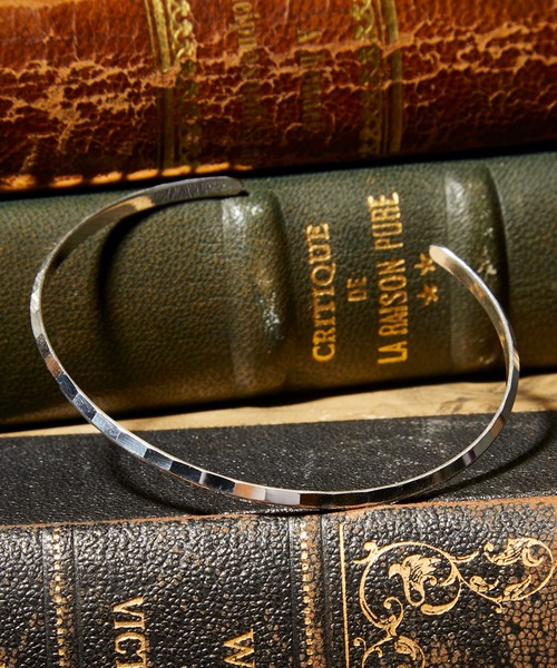 MEMENTISM（メメントイズム）の「SILVER925 BANGLE  シルバーバングル（バングル/リストバンド・メンズ・シルバー・FREE）」の2枚目の写真