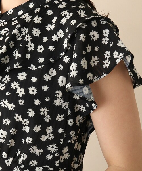 OPAQUE.CLIP（オペークドットクリップ）の「◆フラワーストライプワンピース（ワンピース・レディース・ブラック系/レンガ/グリーン系その他2・36/38）」の4枚目の写真