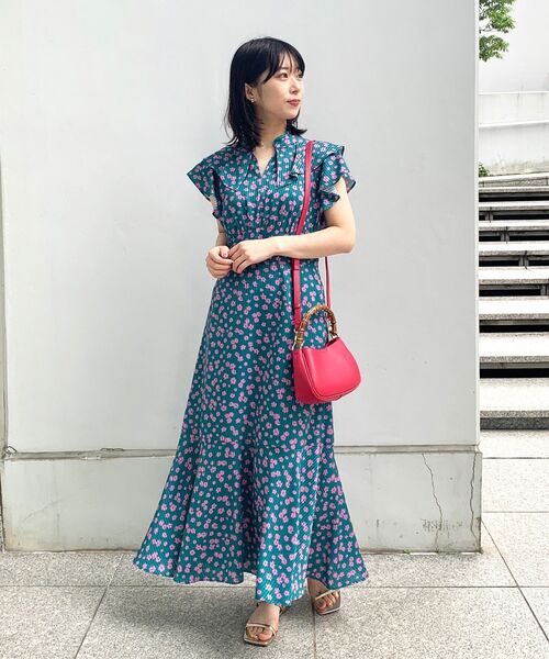 OPAQUE.CLIP（オペークドットクリップ）の「◆フラワーストライプワンピース（ワンピース・レディース・ブラック系/レンガ/グリーン系その他2・36/38）」の7枚目の写真