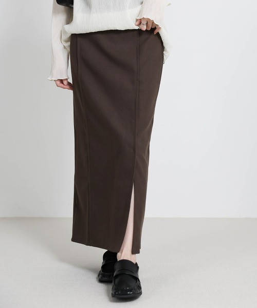 select MOCA(セレクトモカ)の「スリットロングストレートスカート(スカート・レディース・ブラック/ダークブラウン/グレイッシュベージュ・FREE)」の21枚目の写真