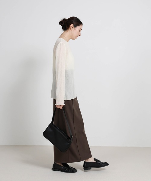 select MOCA(セレクトモカ)の「スリットロングストレートスカート(スカート・レディース・ブラック/ダークブラウン/グレイッシュベージュ・FREE)」の20枚目の写真