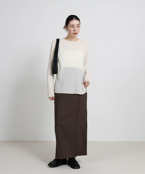 select MOCA(セレクトモカ)の「スリットロングストレートスカート(スカート・レディース・ブラック/ダークブラウン/グレイッシュベージュ・FREE)」の17枚目の写真