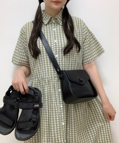 Cham.(チャム)の「ころんとまるいレトロショルダーバッグ(ショルダーバッグ・レディース・ブラック/ブラウン/キャメル・F)」の13枚目の写真