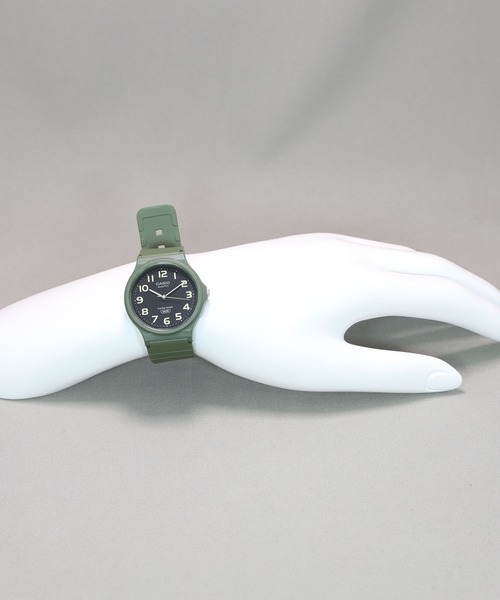 CASIO(カシオ)の「CASIO CLASSIC / MQ-24UC-3BJF(アナログ腕時計・メンズ・カーキ・FREE)」の12枚目の写真