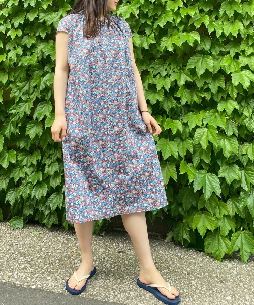 NIMES（ニーム）の「LIBERTYフロントボタンワンピース（ワンピース・レディース・ブルー/グリーン系その他・FREE）」の2枚目の写真