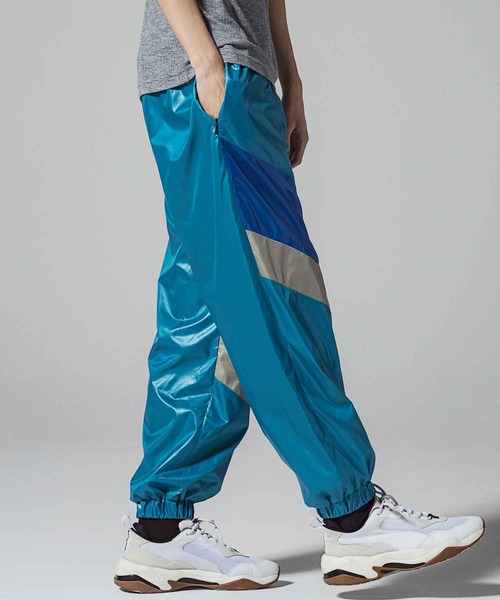 VIKTOR&ROLF(ヴィクター&ロルフ)の「ストライプトラックパンツ/STRIPED TRACK PANTS(その他パンツ・メンズ・ブルー・46/48/50)」の4枚目の写真