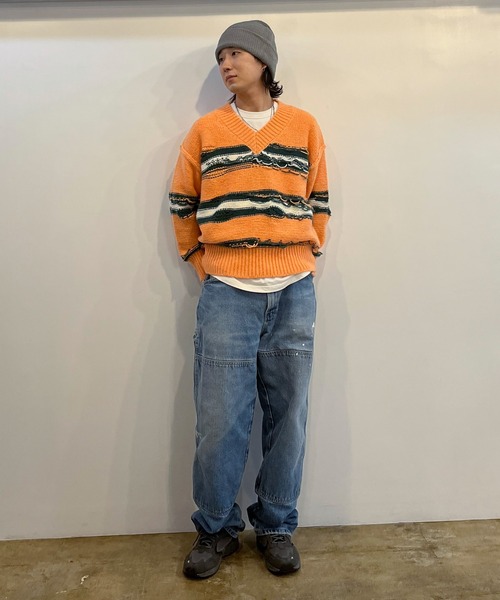 EPIMI E'PIMMY（エピミエピミー）の「〈ユニセックス〉Vネックダメージオーバーニット（ニット/セーター・レディース・オレンジ/オフホワイト/ネイビー/ブラック・MEDIUM）」の22枚目の写真