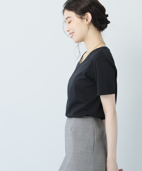 UNTITLED（アンタイトル）の「【抗菌防臭】クリーンフィール カットソー（Tシャツ/カットソー・レディース・ブラック/オフホワイト・44/48/01/02/03/04）」の16枚目の写真