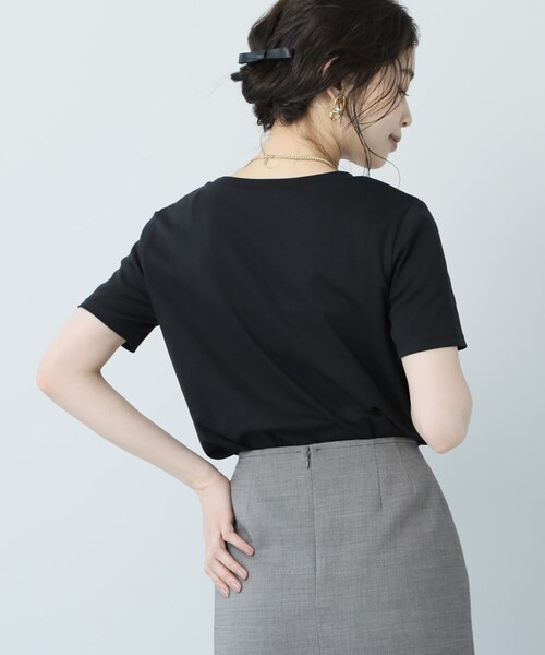 UNTITLED（アンタイトル）の「【抗菌防臭】クリーンフィール カットソー（Tシャツ/カットソー・レディース・ブラック/オフホワイト・44/48/01/02/03/04）」の17枚目の写真