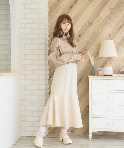 ems excite(エムズエキサイト)の「ピーチマーメイドSK(スカート・レディース・ブラック/イエロー/オレンジ/グリーン/ナチュラル・FREE)」の7枚目の写真