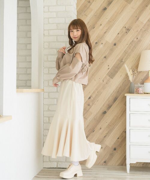 ems excite(エムズエキサイト)の「ピーチマーメイドSK(スカート・レディース・ブラック/イエロー/オレンジ/グリーン/ナチュラル・FREE)」の8枚目の写真