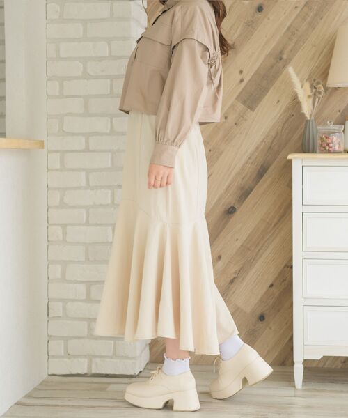 ems excite(エムズエキサイト)の「ピーチマーメイドSK(スカート・レディース・ブラック/イエロー/オレンジ/グリーン/ナチュラル・FREE)」の15枚目の写真