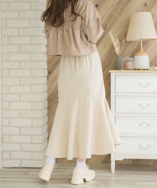 ems excite(エムズエキサイト)の「ピーチマーメイドSK(スカート・レディース・ブラック/イエロー/オレンジ/グリーン/ナチュラル・FREE)」の16枚目の写真