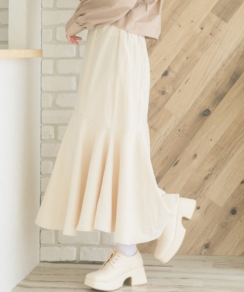 ems excite(エムズエキサイト)の「ピーチマーメイドSK(スカート・レディース・ブラック/イエロー/オレンジ/グリーン/ナチュラル・FREE)」の3枚目の写真