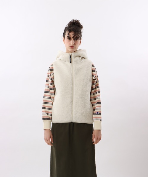 Champion（チャンピオン）の「【Champion/チャンピオン】レディース ジップフーデッドベスト（ベスト・レディース・オフホワイト/ブラック/ブラウン・LARGE/MEDIUM）」の2枚目の写真