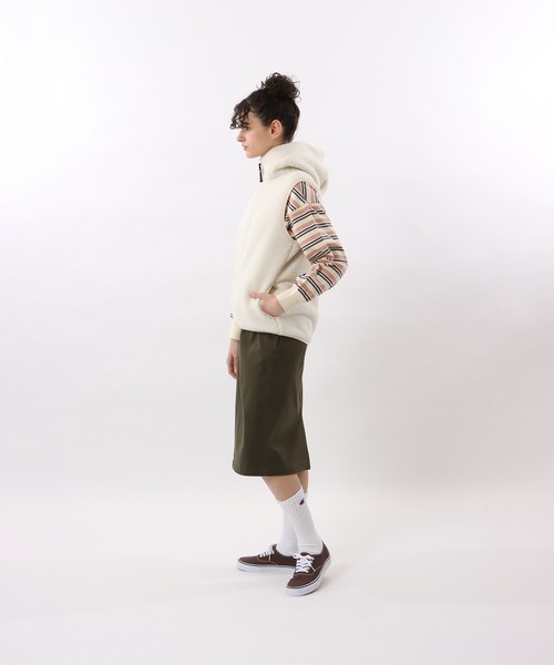 Champion（チャンピオン）の「【Champion/チャンピオン】レディース ジップフーデッドベスト（ベスト・レディース・オフホワイト/ブラック/ブラウン・LARGE/MEDIUM）」の8枚目の写真