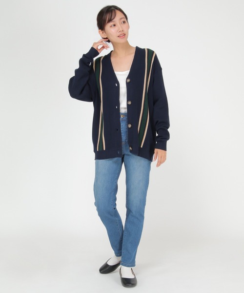 LBC（エルビーシー）の「配色ラインVネックカーディガン（カーディガン/ボレロ・レディース・ネイビー/ベージュ・M）」の14枚目の写真