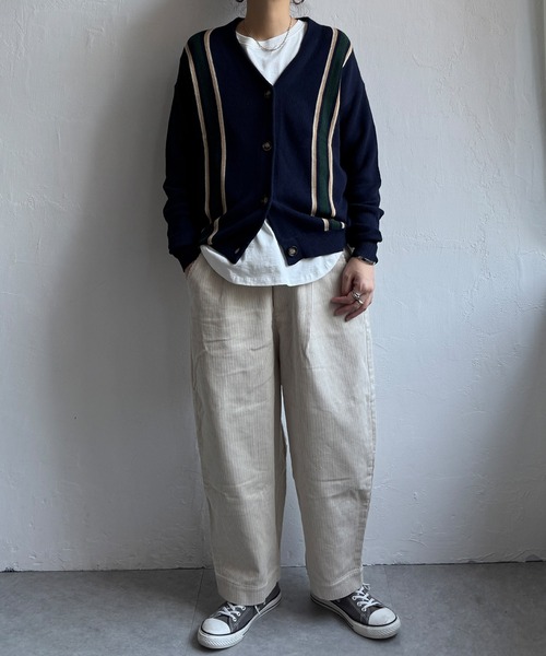 LBC（エルビーシー）の「配色ラインVネックカーディガン（カーディガン/ボレロ・レディース・ネイビー/ベージュ・M）」の7枚目の写真