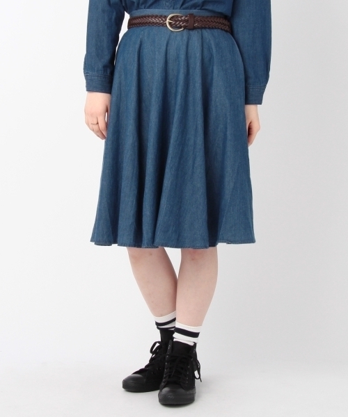 THE EMPORIUM（ジエンポリアム）の「タイプライターフレアミディスカート（スカート・レディース・イエロー/ブルー/ホワイト/ブルー系1・40/38）」の4枚目の写真