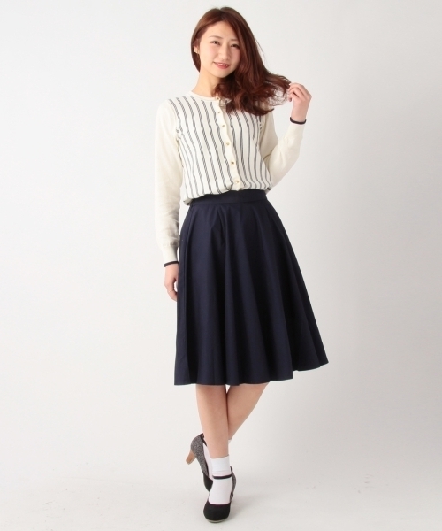 THE EMPORIUM（ジエンポリアム）の「タイプライターフレアミディスカート（スカート・レディース・イエロー/ブルー/ホワイト/ブルー系1・40/38）」の6枚目の写真