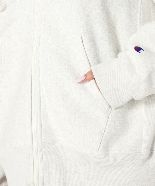 U by SPICK&SPAN（ユーバイスピックアンドスパン）の「【CHAMPION/チャンピオン】 REVERSE WEAVE フーディ ZIP スウェット（パーカー・レディース・ライトグレー/アイボリー・FREE）」の14枚目の写真