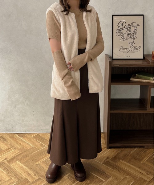 apres jour clair(アプレジュールクレア)の「【apres jour clair】フェイクファーベスト【ZOZOTOWN限定アイテム】(ベスト・レディース・ベージュ/アイボリー/ブラウン・X-LARGE/フリー)」の9枚目の写真