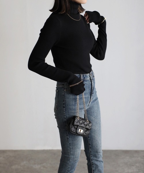 Bonjour Sagan（ボンジュールサガン）の「フィンガーホールリブタートルネックニット（ニット/セーター・レディース・アイボリー/ブラック/グリーン・FREE）」の18枚目の写真