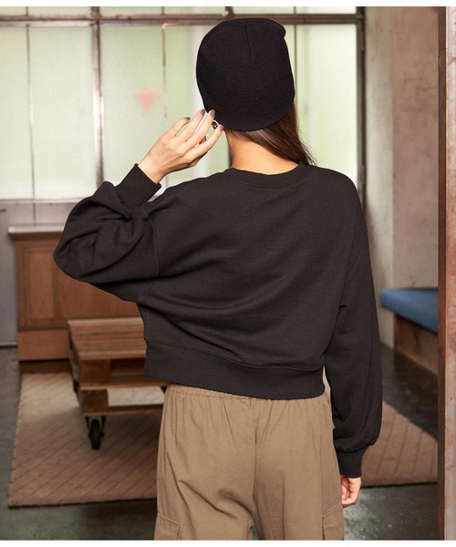 ANAP（アナップ）の「ポイントウェーブ刺繍裏毛プルオーバー（スウェット・レディース・ライトグレー/ブラック/ブラウン・FREE）」の6枚目の写真