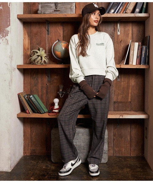 ANAP（アナップ）の「ポイントウェーブ刺繍裏毛プルオーバー（スウェット・レディース・ライトグレー/ブラック/ブラウン・FREE）」の8枚目の写真