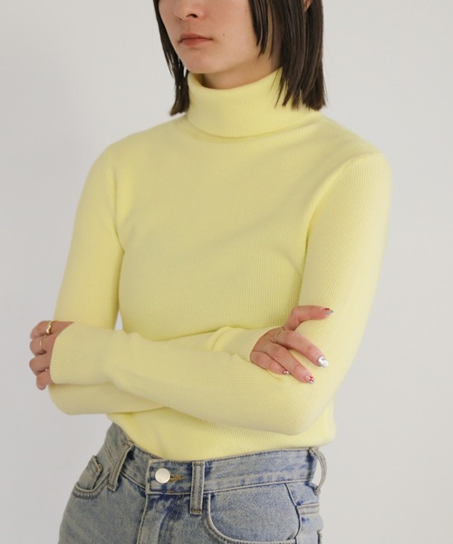 select MOCA(セレクトモカ)の「タートルネックソフトタッチリブニット(ニット/セーター・レディース・ブラウン/ブラック/ライトベージュ/ブルー/ライトイエロー・FREE)」の5枚目の写真