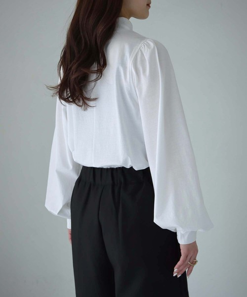 cheriella(シェリエラ)の「【cheriella】WEB限定シルケットコットンハイネックギャザーカットソー(Tシャツ/カットソー・レディース・ライトカーキ/ブラック/オフホワイト・M)」の5枚目の写真