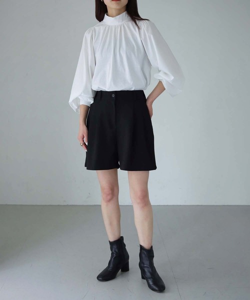 cheriella(シェリエラ)の「【cheriella】WEB限定シルケットコットンハイネックギャザーカットソー(Tシャツ/カットソー・レディース・ライトカーキ/ブラック/オフホワイト・M)」の13枚目の写真