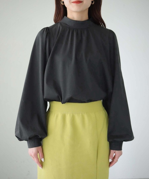 cheriella(シェリエラ)の「【cheriella】WEB限定シルケットコットンハイネックギャザーカットソー(Tシャツ/カットソー・レディース・ライトカーキ/ブラック/オフホワイト・M)」の14枚目の写真