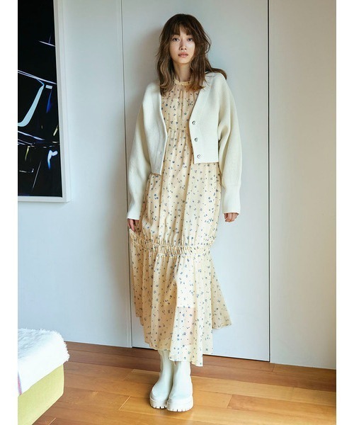 emmi(エミ)の「【emmi atelier】プリントティアードワンピース(ワンピース・レディース・ライトブルー/ネイビー/イエロー・0/1)」の3枚目の写真