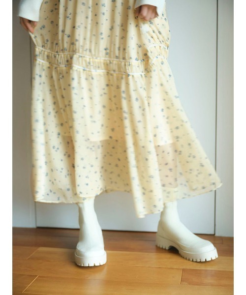 emmi(エミ)の「【emmi atelier】プリントティアードワンピース(ワンピース・レディース・ライトブルー/ネイビー/イエロー・0/1)」の7枚目の写真
