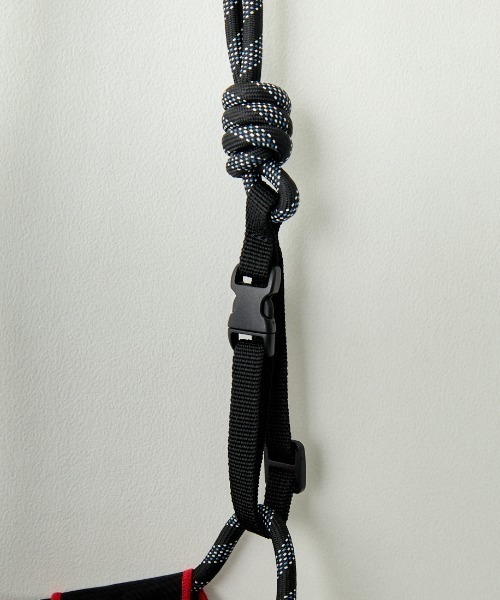 Ball&Chain（ボールアンドチェーン）の「[BALL&CHAIN/ボールアンドチェーン] MULGA TORA 刺繍デザインナイロンバッグ スモールサイズ（ショルダーバッグ・レディース・ブラック・S）」の2枚目の写真
