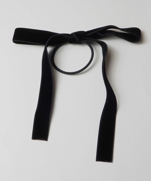 VATSURICA（バツリカ）の「〈VATSURICA〉ベロア リボン ヘアゴム1（ヘアゴム・レディース・ブラック/ベージュ/ブラウン/グレー/グリーン・FREE）」の9枚目の写真