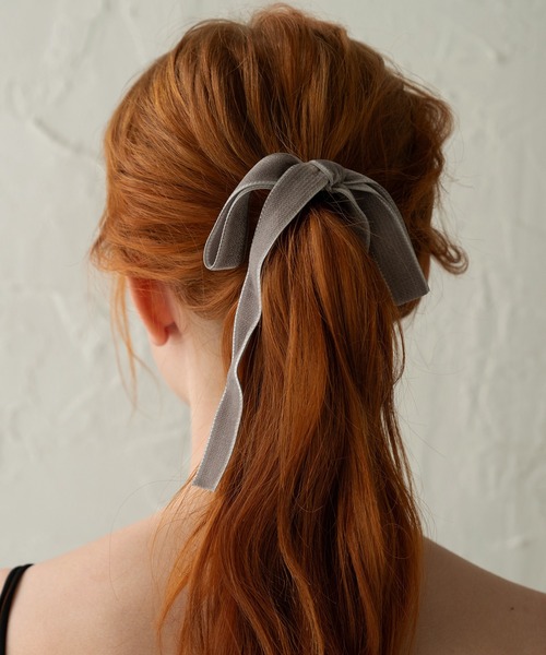 VATSURICA（バツリカ）の「〈VATSURICA〉ベロア リボン ヘアゴム1（ヘアゴム・レディース・ブラック/ベージュ/ブラウン/グレー/グリーン・FREE）」の20枚目の写真