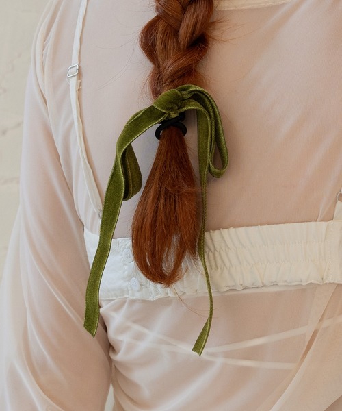 VATSURICA（バツリカ）の「〈VATSURICA〉ベロア リボン ヘアゴム1（ヘアゴム・レディース・ブラック/ベージュ/ブラウン/グレー/グリーン・FREE）」の11枚目の写真