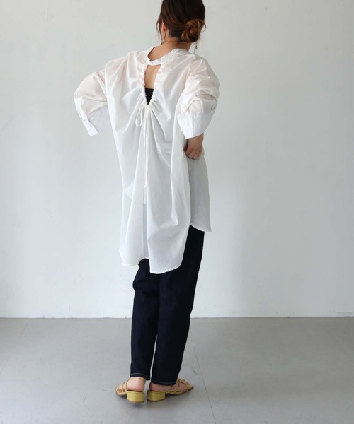 HER CLOSET(ハークローゼット)の「【shemoshelly】WEB限定バックギャザーブラウス(シャツ/ブラウス・レディース・モカ/カーキ/ブラック/オフホワイト・M)」の12枚目の写真